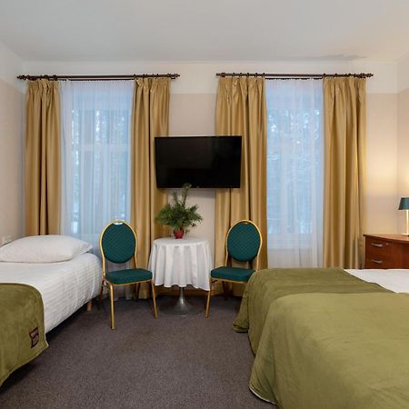 Verevi Motel Elva Room photo