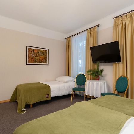 Verevi Motel Elva Room photo